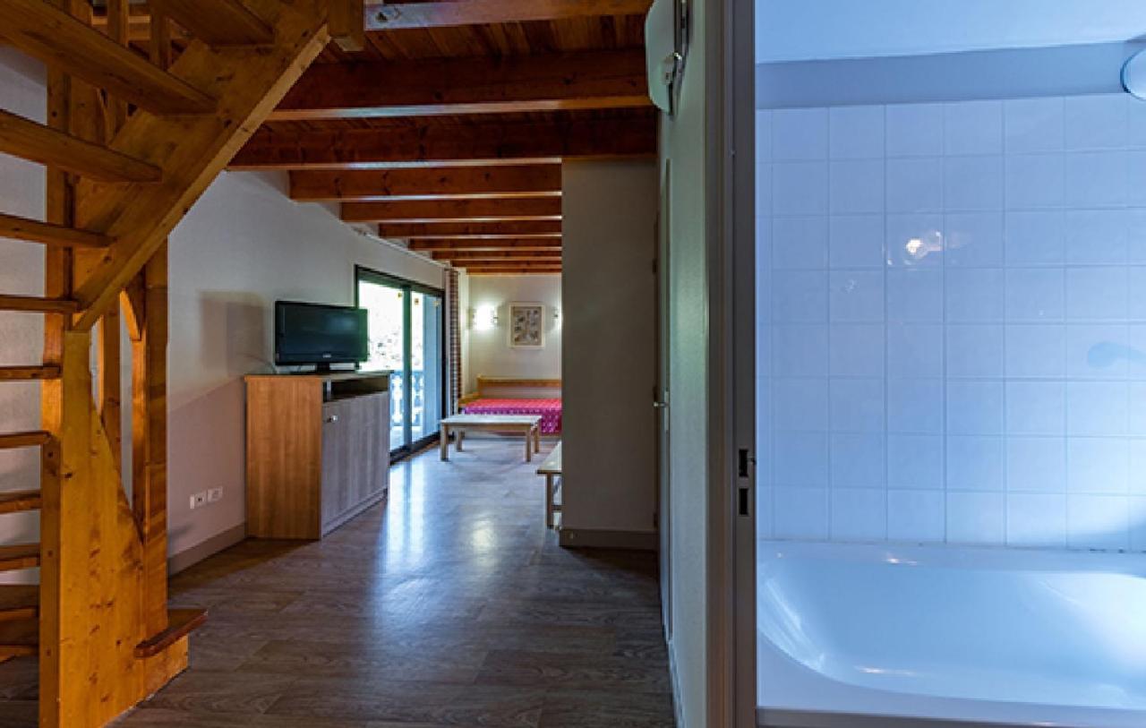 Residence Les Trois Vallees - 阿雷奥 外观 照片